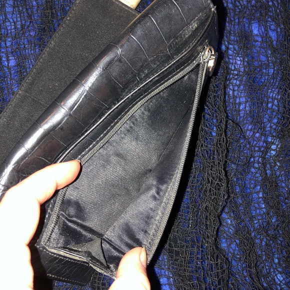 Nine West 90’s Tri-Fold Wallet - Picture 5 of 6